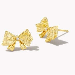 Kendra Scott x LoveShackFancy Gold
Stud Earrings in White Crystal